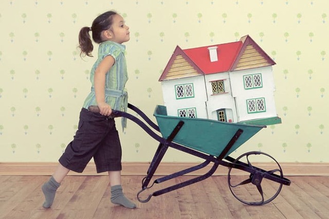 Риски при покупке квартиры с несовершеннолетними детьми
